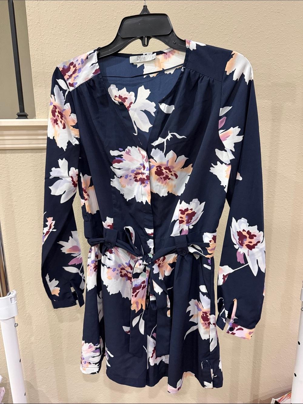 Dalia Navy Floral Tie-Front Long Sleeve Rompers size 0